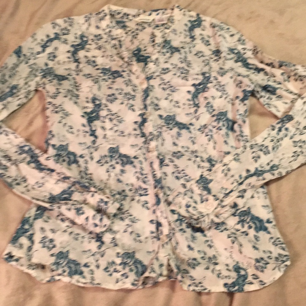 White and dark teal button down